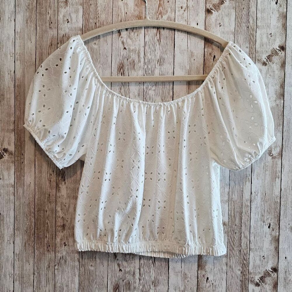 Women's Livia by Olivia Rae White Crop Top Size S NWOT